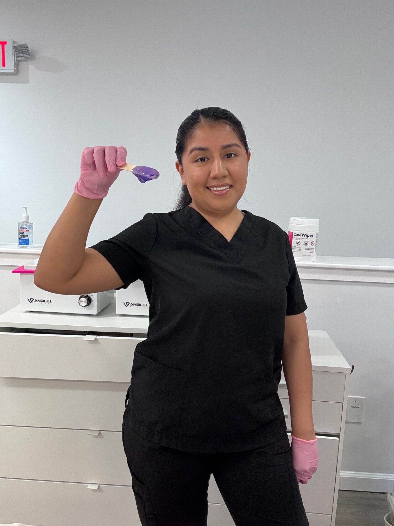 Hidden Gems: Meet Vanessa Carranza of Beach Body Waxing